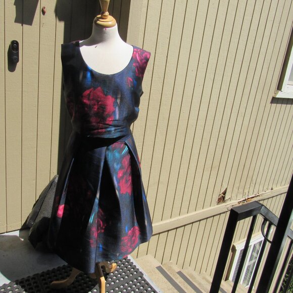 #169  NEW WOMEN'S FLORAL SUMMER DRESS BY JAQUES VERT  (SIZE 16) - Picture 1 of 4